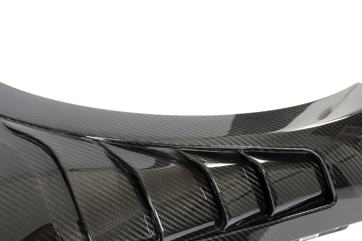 Guardabarros de carbono compatibles con BMW G87 M2