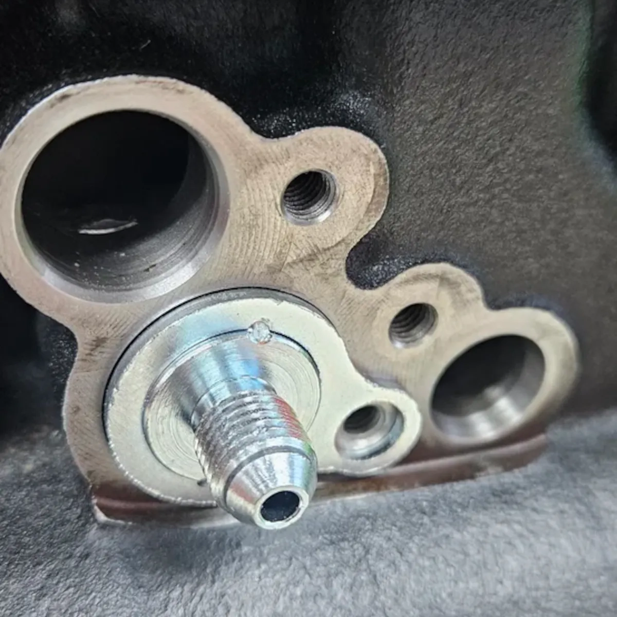 Conexión de entrada de aceite 2.0L TSI EA888 Gen.3 MQB para turbos de actualización BAR-TEK