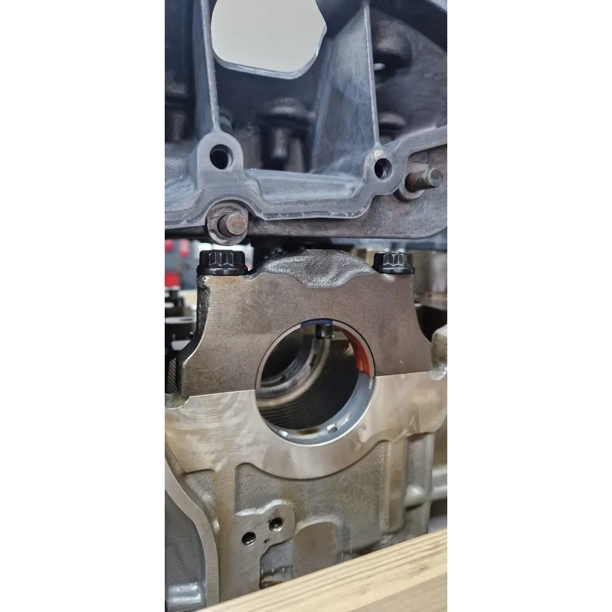 2.5 TFSI EA855 Stehbolzen Block 