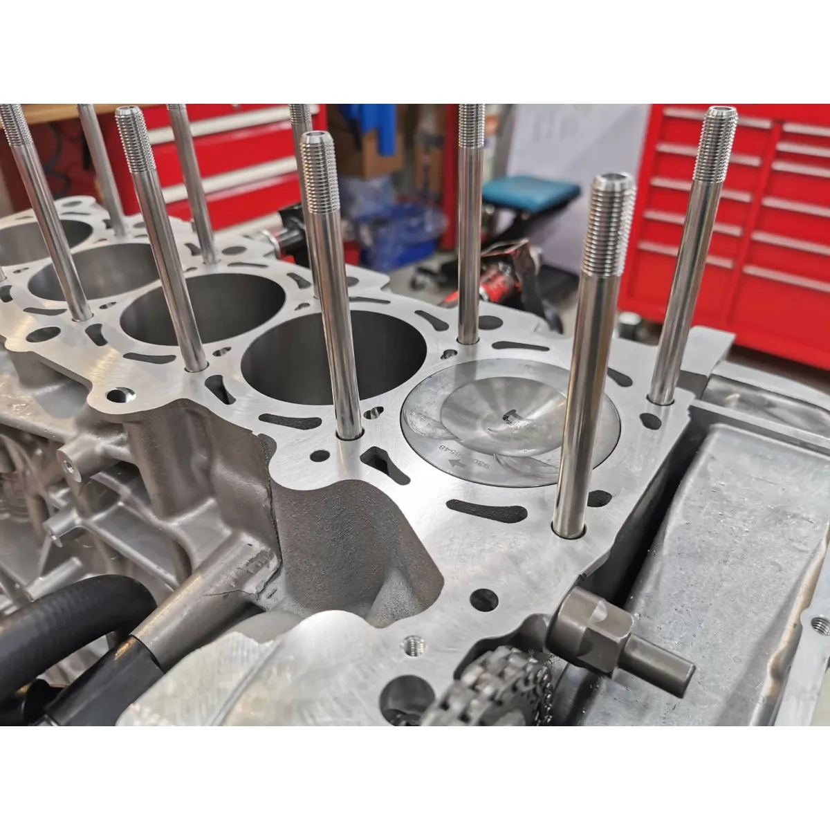 2.5 TFSI EA855 evo culata con pernos de alta gama BAR-TEK