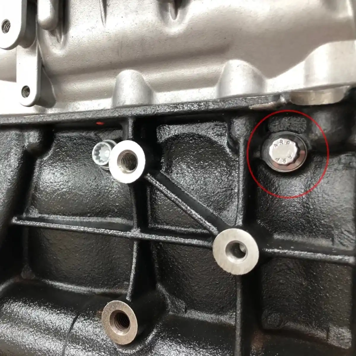 2.0L TSI EA888 perno bloque ARP