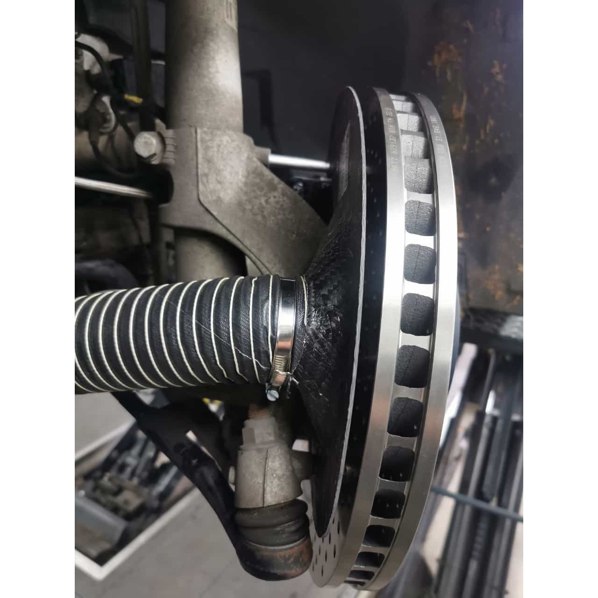 Ventilación de frenos con placas de carbono para BMW E9X M3 & E82 Serie 1 M Coupe