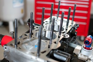 BMW 2;5L(M50); 3;0L(S50); 3;2L(S52) Kit pernos ARP culata