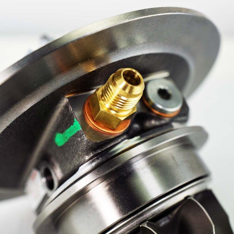 Conexión de agua para turbocompresor Garrett serie G BAR-TEK®