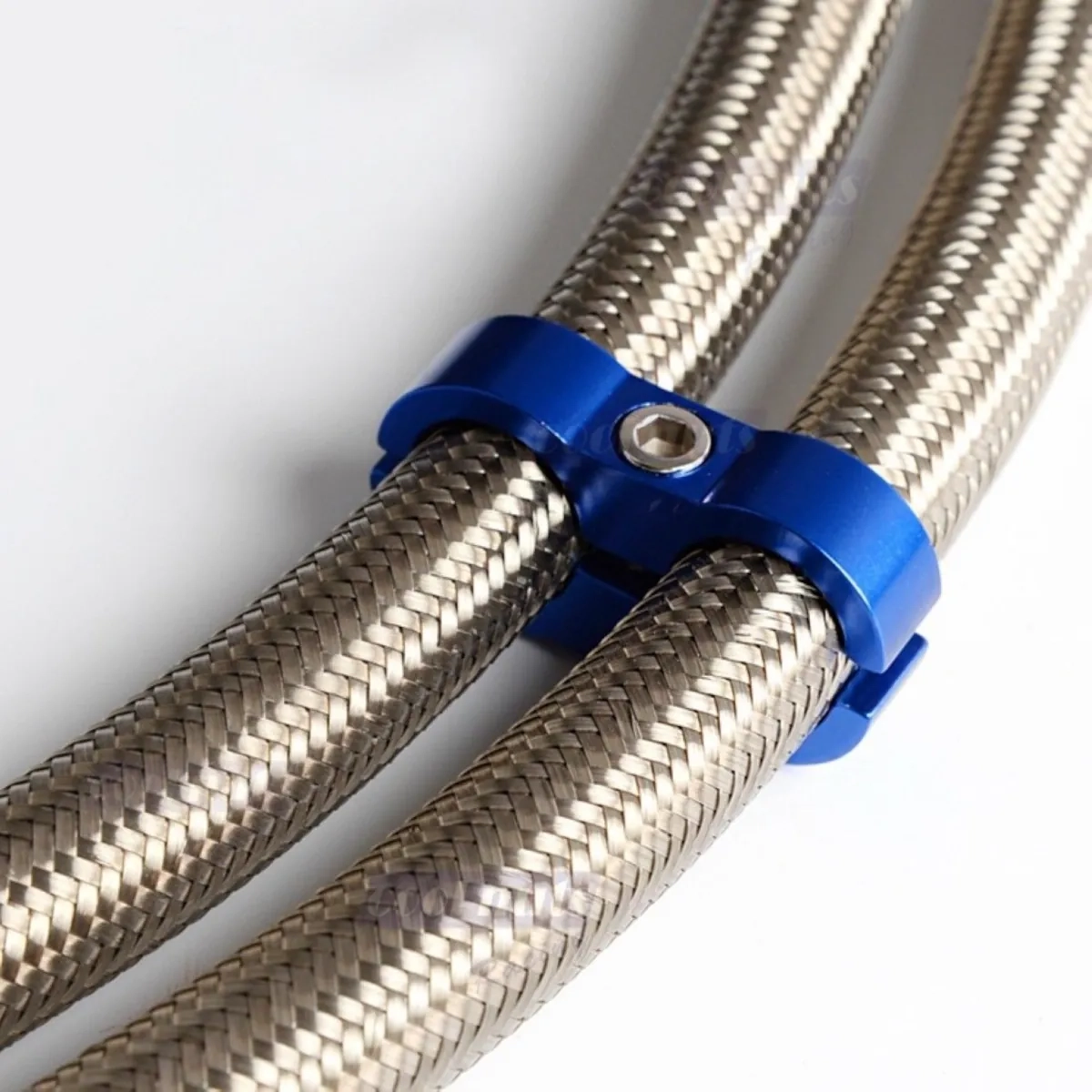 Dash aluminium hose holder