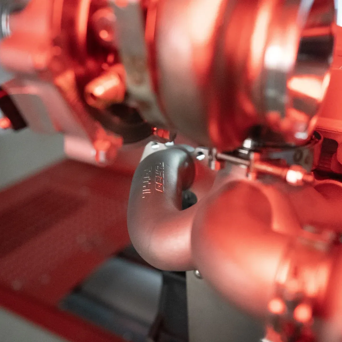 1.8T 20V Top-Mount Krümmer mit ext. Wastegate Turbo-Total