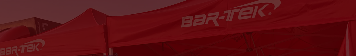 BAR-TEK Logo auf rotem MDach vom Messestand