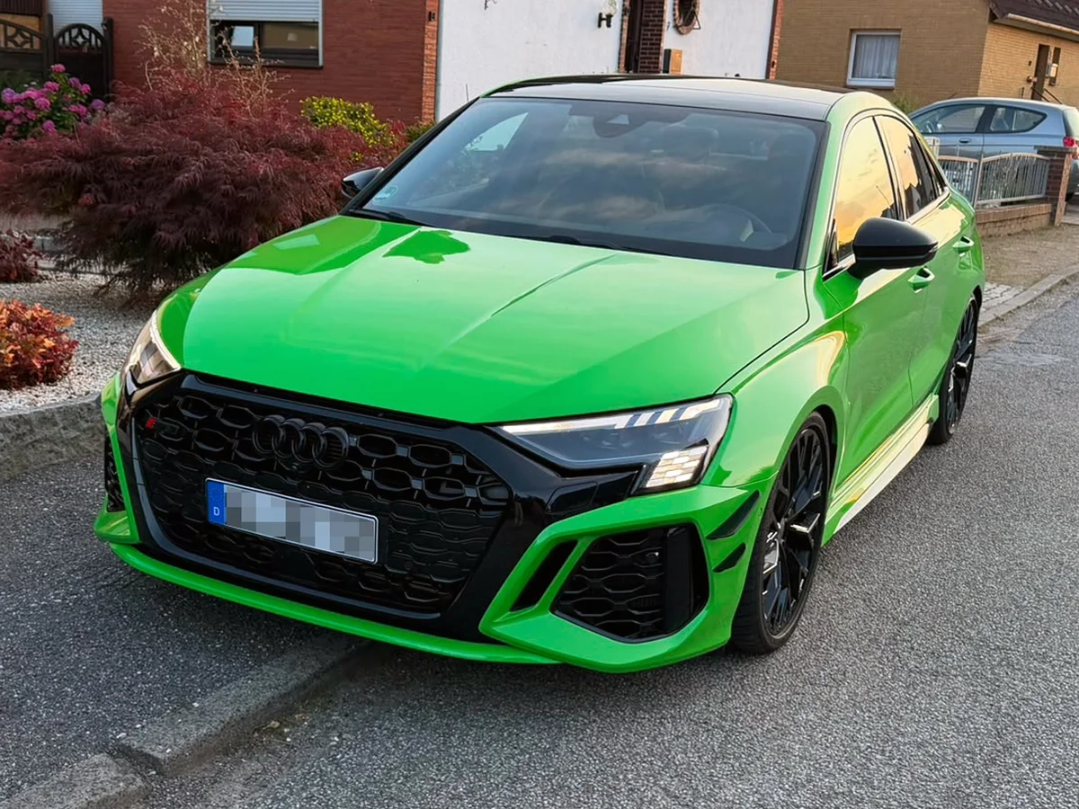 2.5 TFSI EA855 evo Audi RS3 sedan 8Y quattro - used vehicle