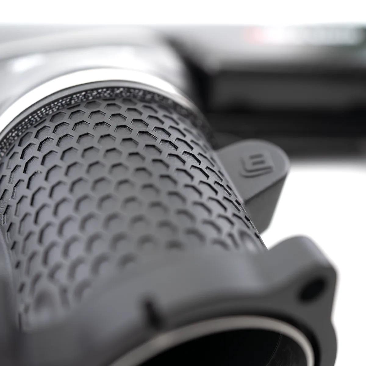 4.0 TFSI EA825 Carbon Ansaugung mit Upgrade Turbo Inlets BAR-TEK®