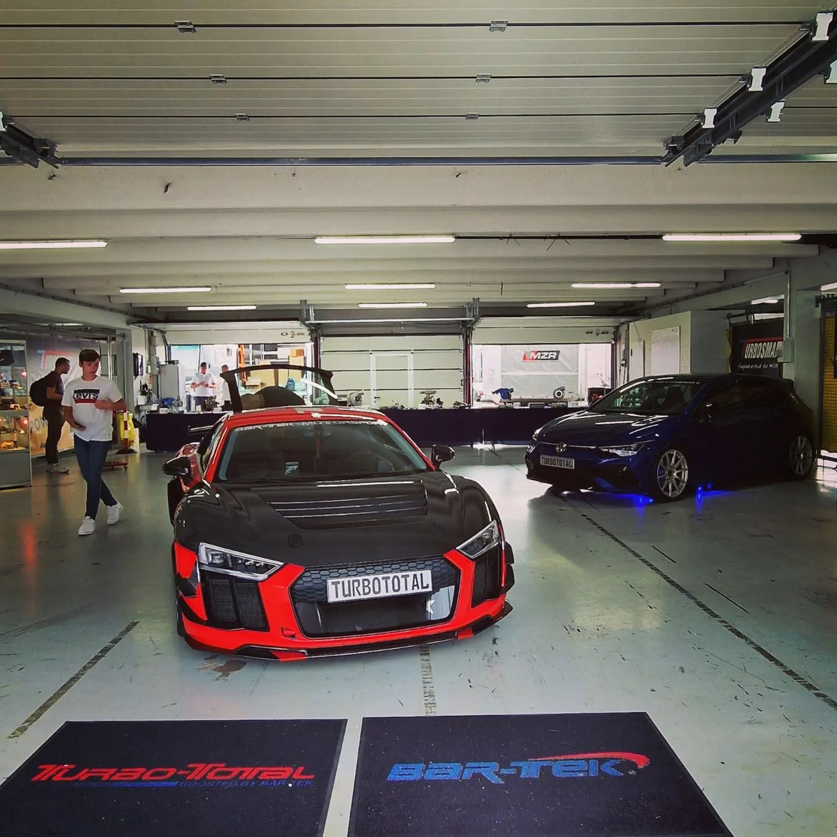 Audi R8 von BAR-TEK auf der Nitro