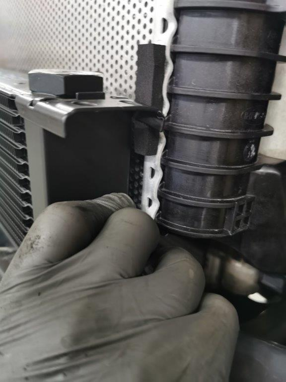 Moosgummi Scheuerschutz selbstklebend BAR-TEK®