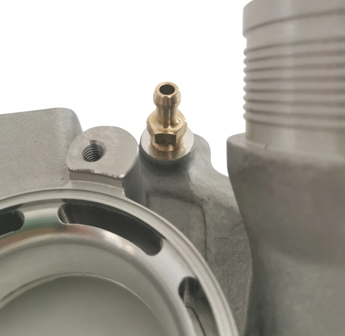 Conector de sobrepresión para carcasa del compresor, 1/8" NPT BAR-TEK®